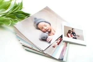 Recuerdos fotográficos de recién nacidos y familias en impresión profesional en Impress.