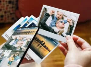 Fotos impresas personalizadas, álbumes de recuerdos y regalos fotográficos de alta calidad.