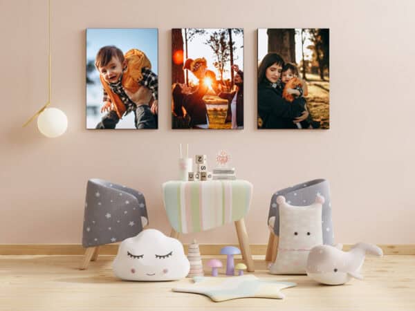 Títol: Decoración infantil moderna con fotos familiares y mobiliario adorable.