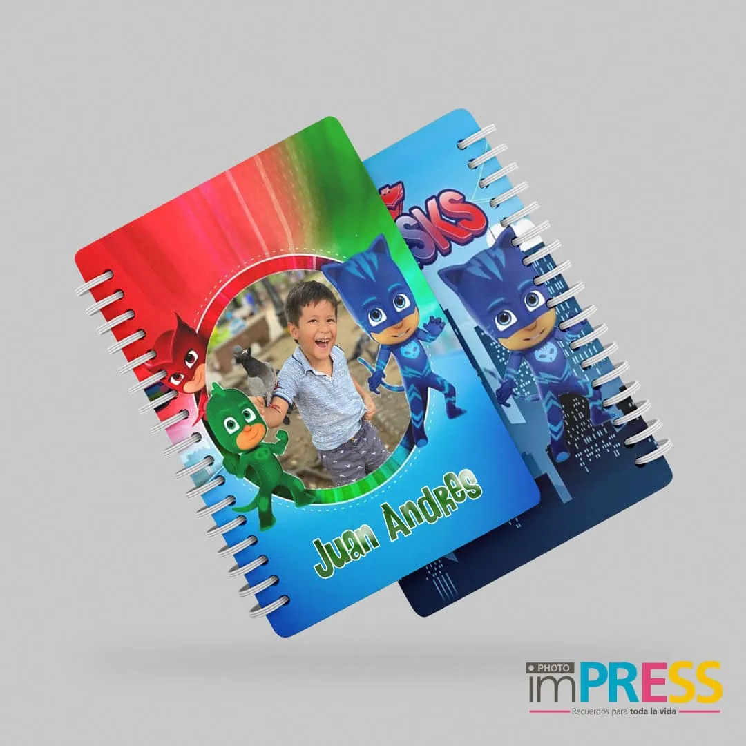 Álbum de fotos personalizado de PJ Masks para niños con nombre Juan Andrés.